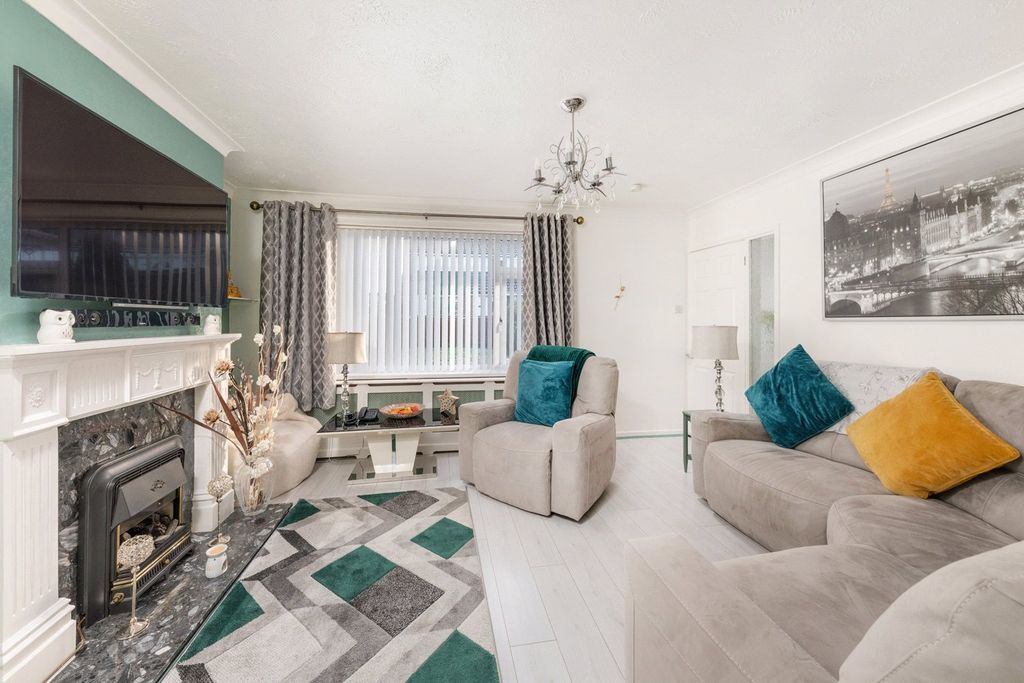 Property photo 2 of 11 Picture No. 03