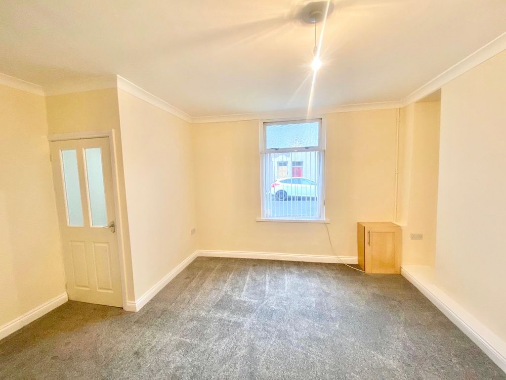 Property photo 1 of 26