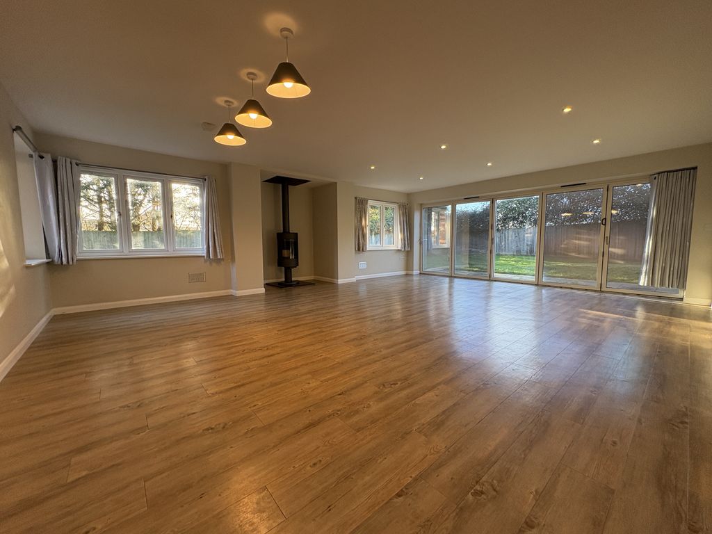 Property photo 2 of 22 Kitchen