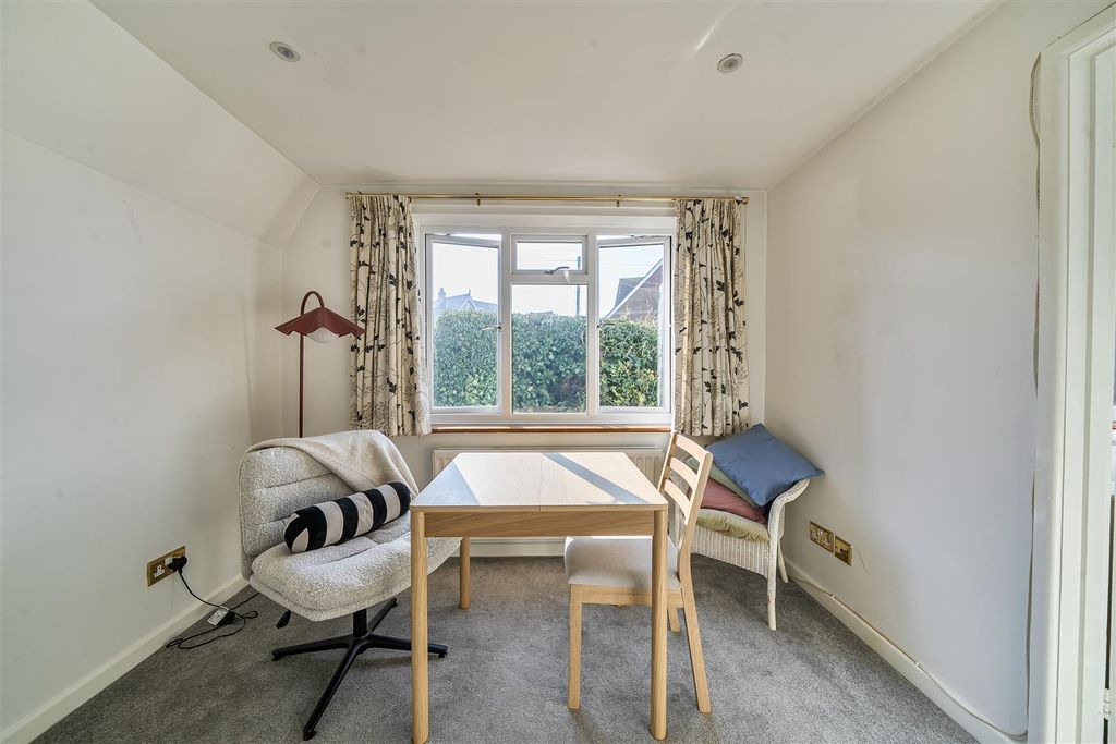 Property photo 3 of 18 1431235-4-69Bd728340117.Jpg