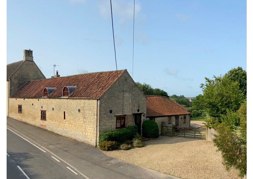 Property photo 2 of 27 The Copper Barn