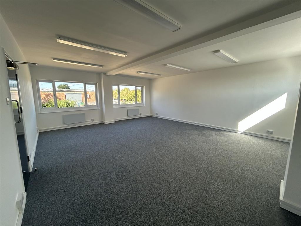 Property photo 3 of 11 Img_4827.Jpg