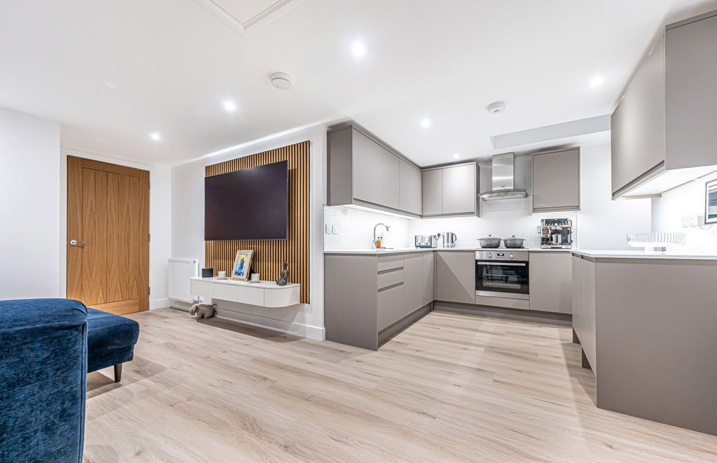 Property photo 2 of 18 Open Plan Kitchen