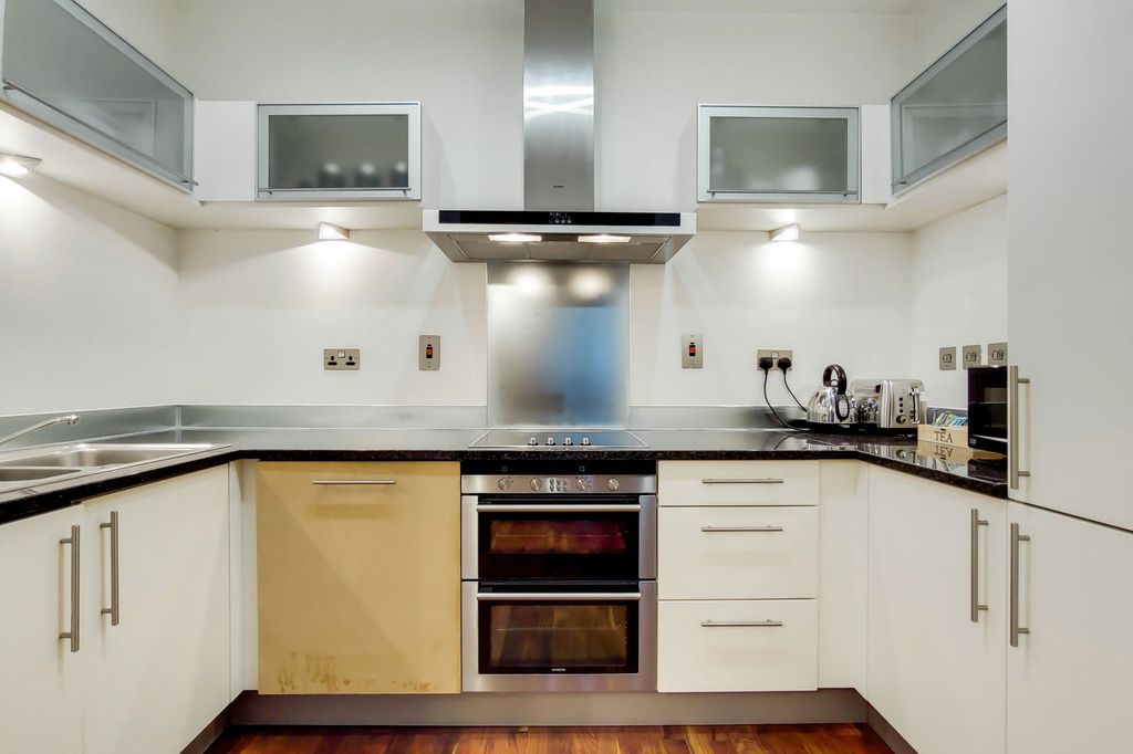 Property photo 3 of 5