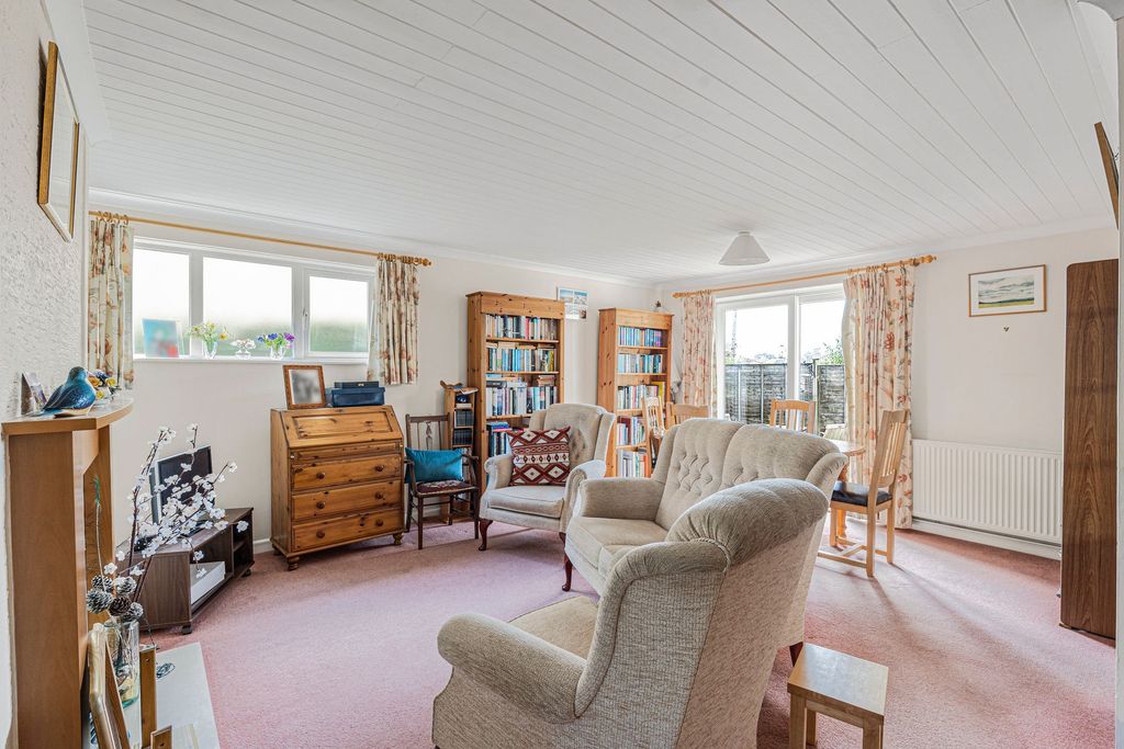 Property photo 3 of 23