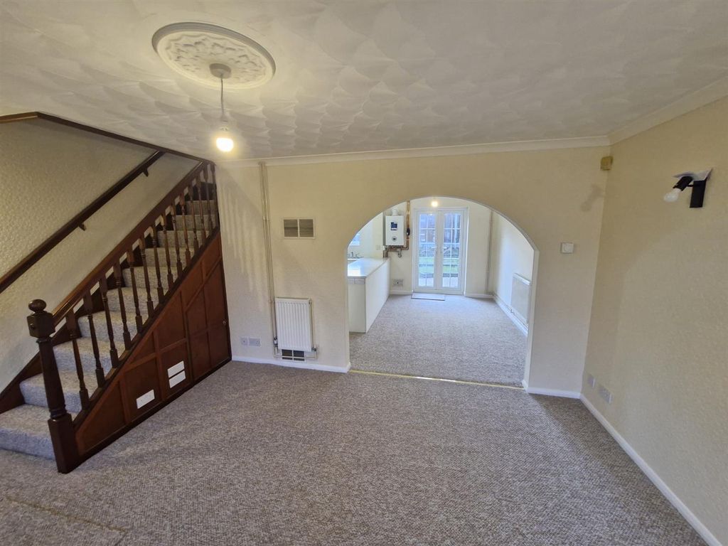 Property photo 3 of 21 9.Jpeg