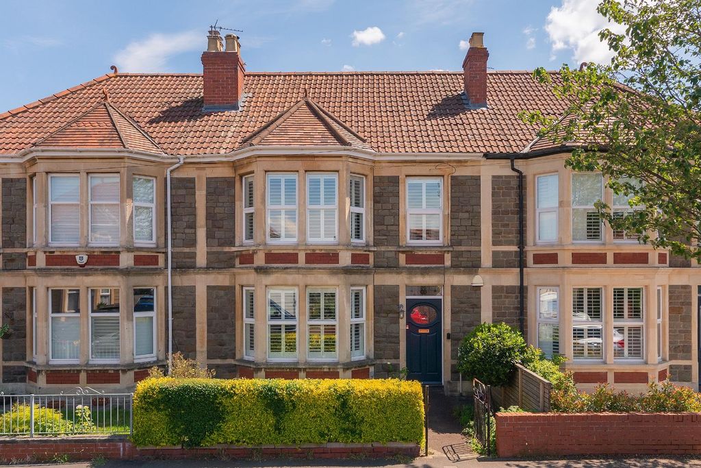 Property photo 2 of 36 3W9Cbn - External B.Jpg