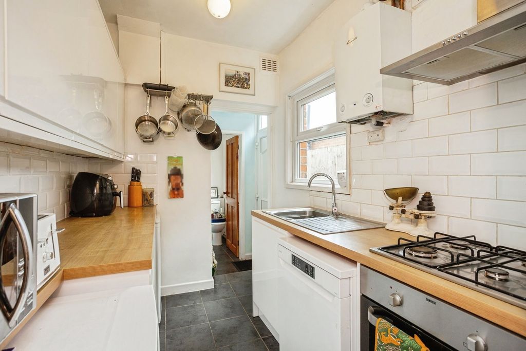 Property photo 3 of 20 Pbox-Img.Jpg