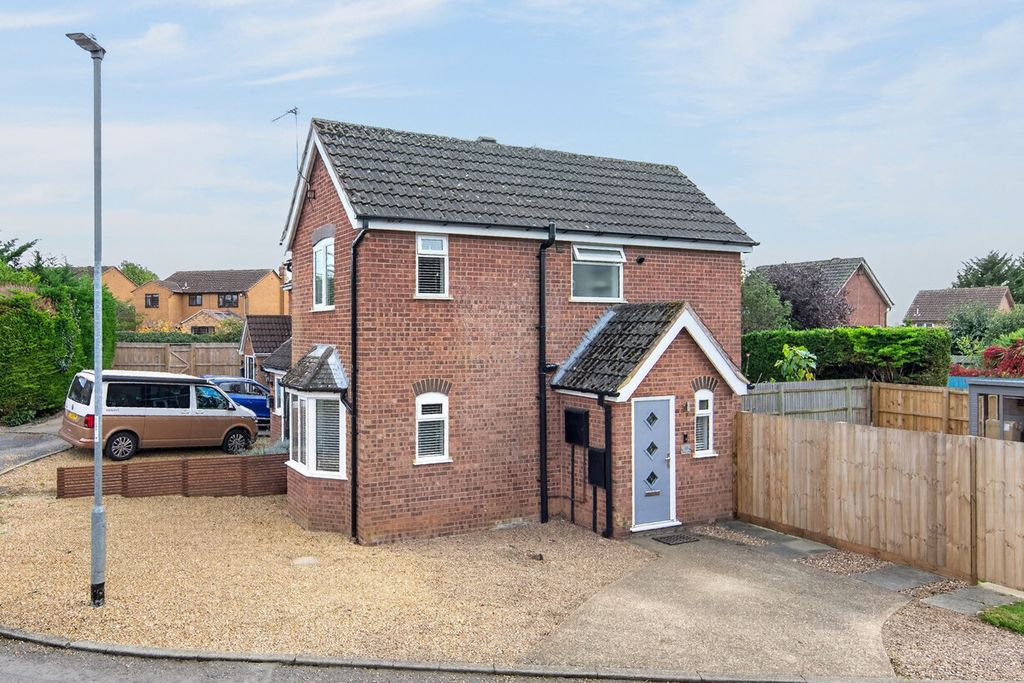 Property photo 2 of 30