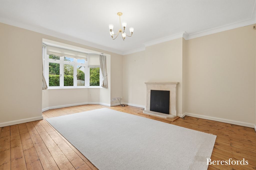Property photo 3 of 17 Picture No. 27