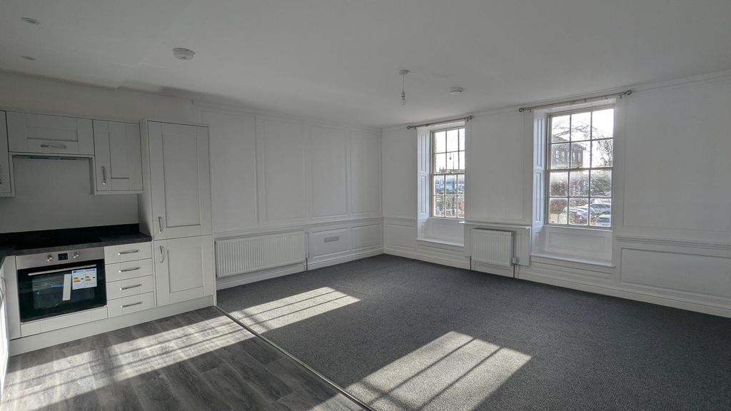 Property photo 2 of 3