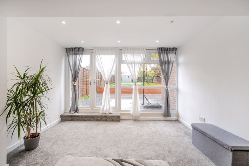 Property photo 3 of 19 Photo 9