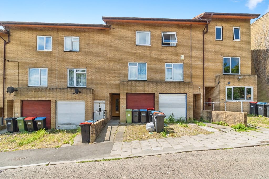 Property photo 1 of 20