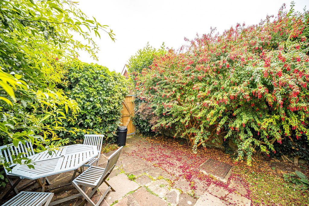 Property photo 3 of 22