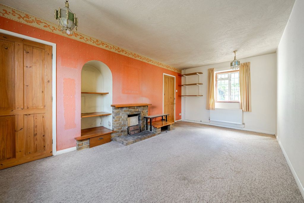 Property photo 3 of 22