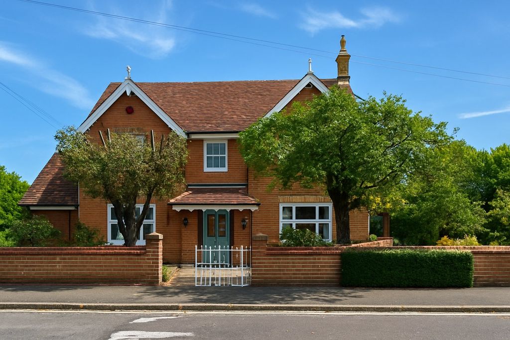 Property photo 1 of 19