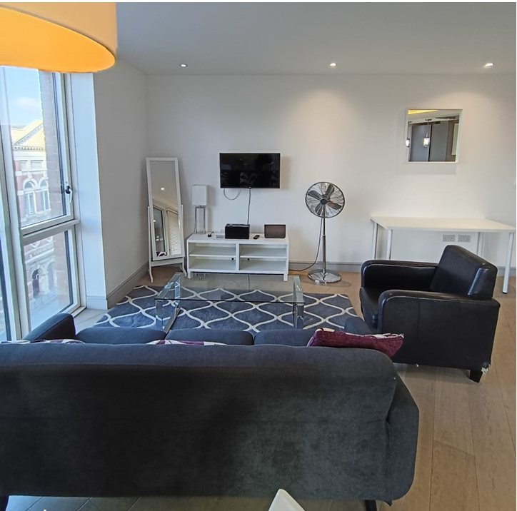 Property photo 3 of 9