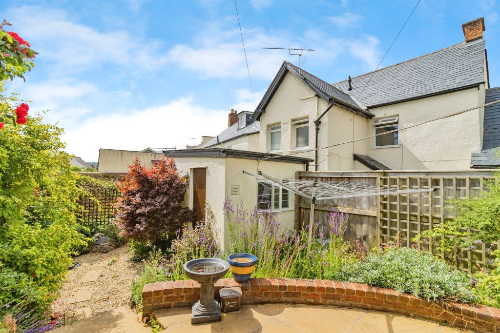 Property photo 3 of 17