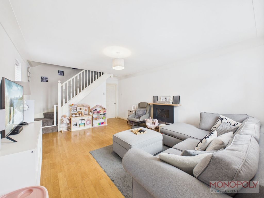 Property photo 3 of 16