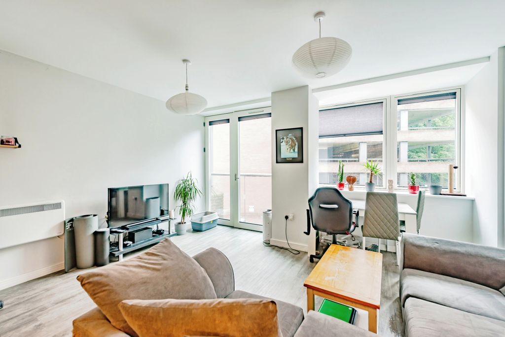 Property photo 1 of 8 Open Plan Living