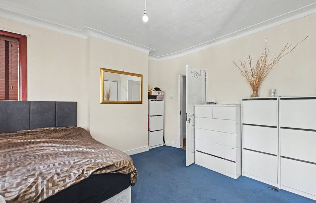 Additional image 29 of 5 bed detached house for saleClay Hill, Enfield EN2