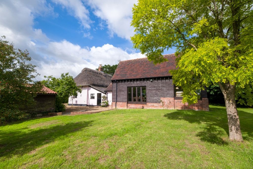 Property photo 2 of 37