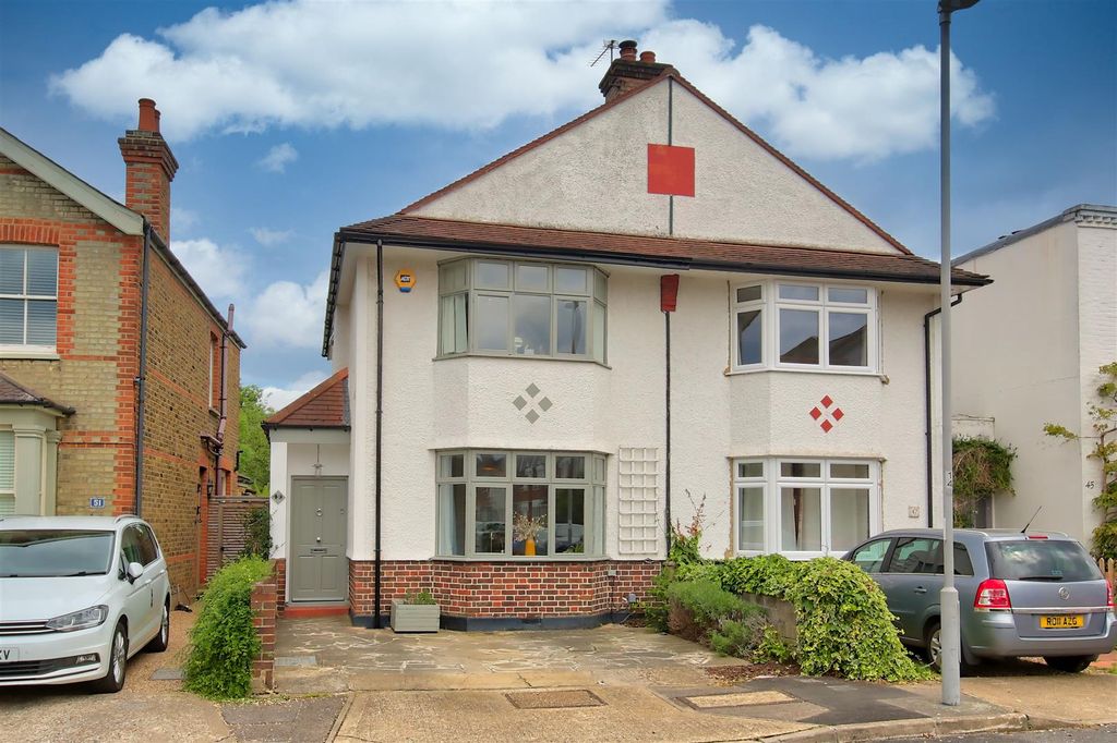Property photo 1 of 16