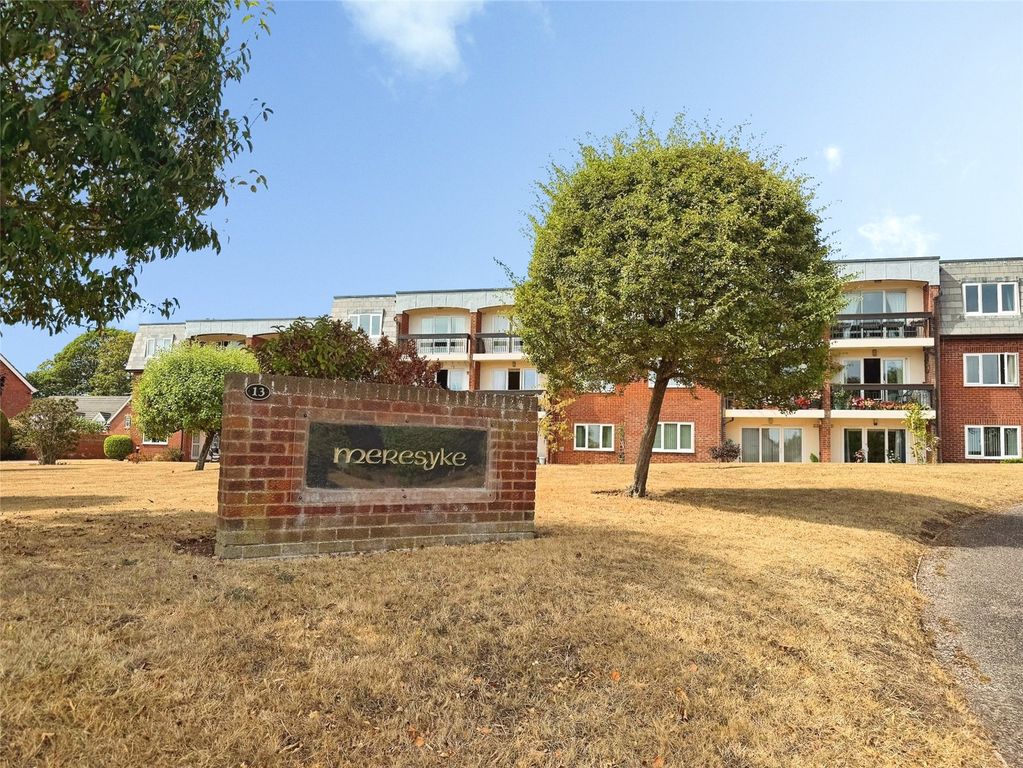 Property photo 1 of 16 Building