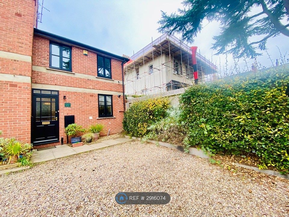 Property photo 1 of 28