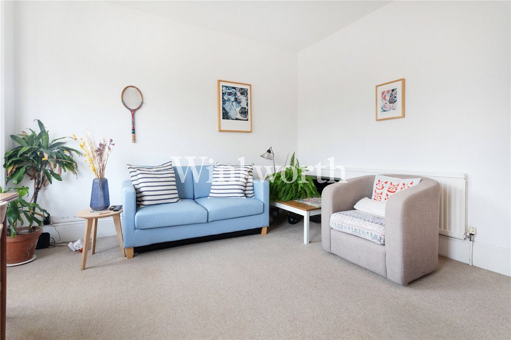 Property photo 2 of 14 Picture No. 06