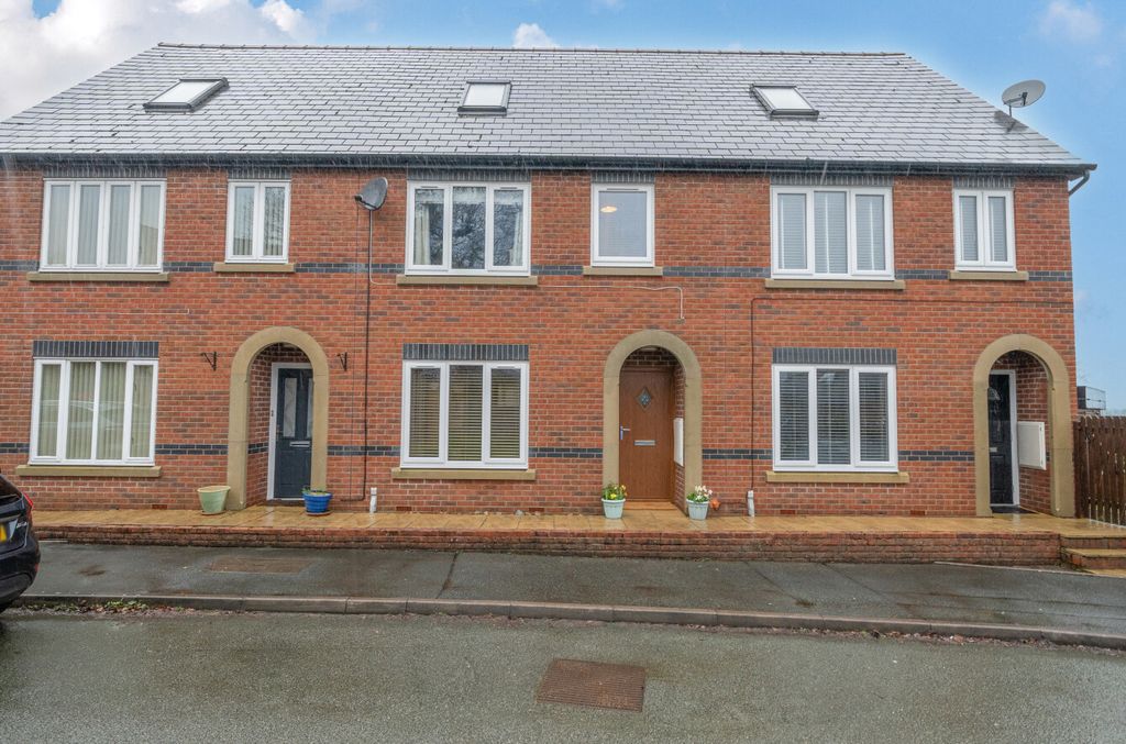 Property photo 1 of 20 1407942-20-6984c8...