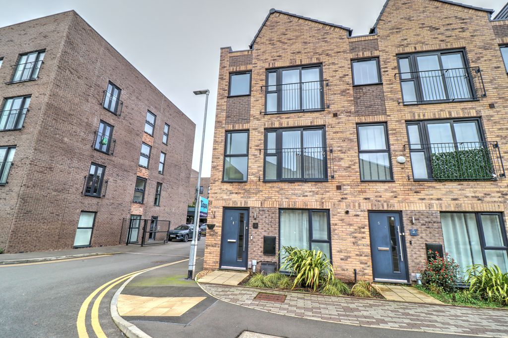 Property photo 1 of 26 Img_7916