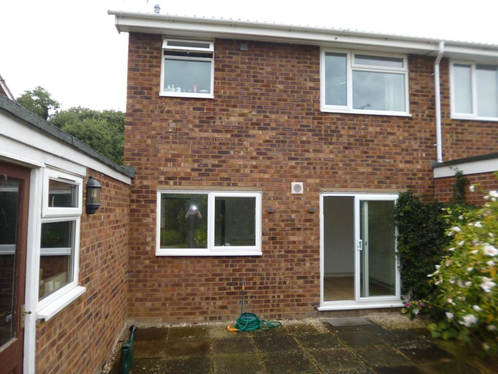 Property photo 3 of 11 P1010679