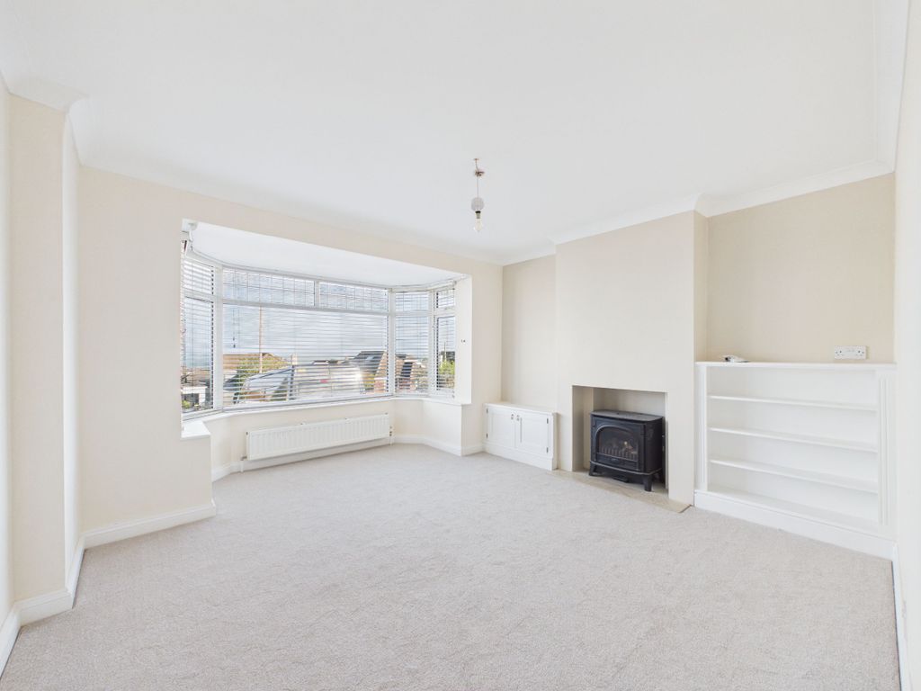 Property photo 3 of 23