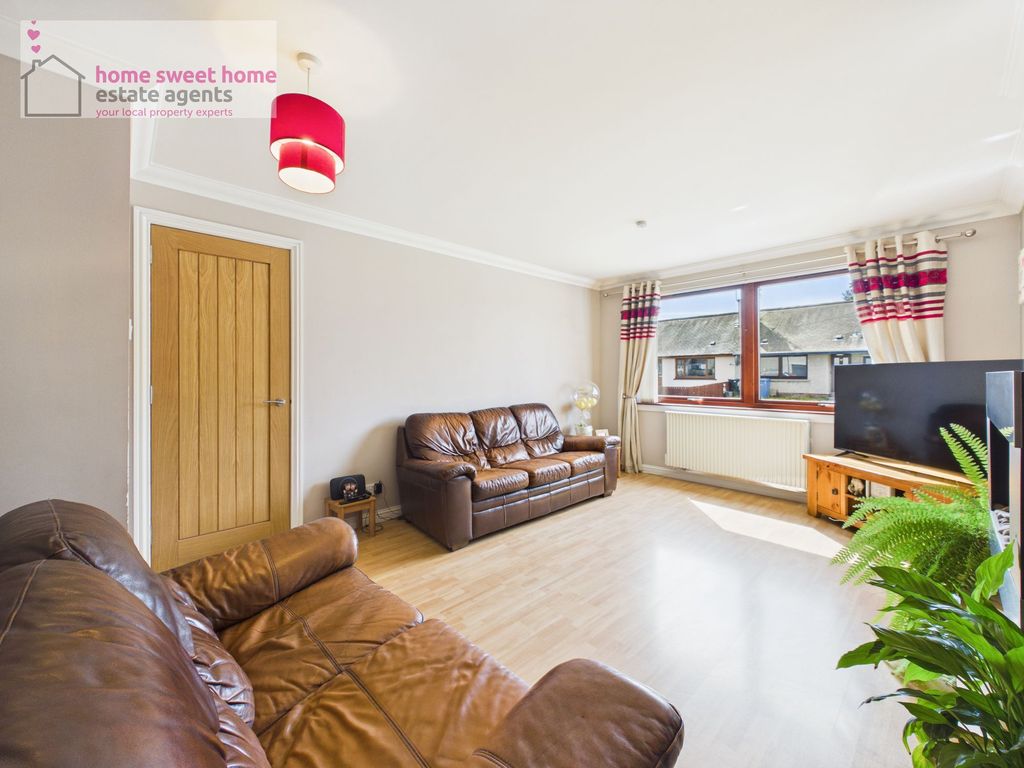 Property photo 2 of 28