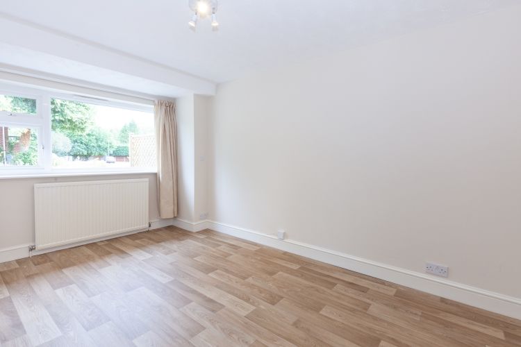 Property photo 3 of 8 198672