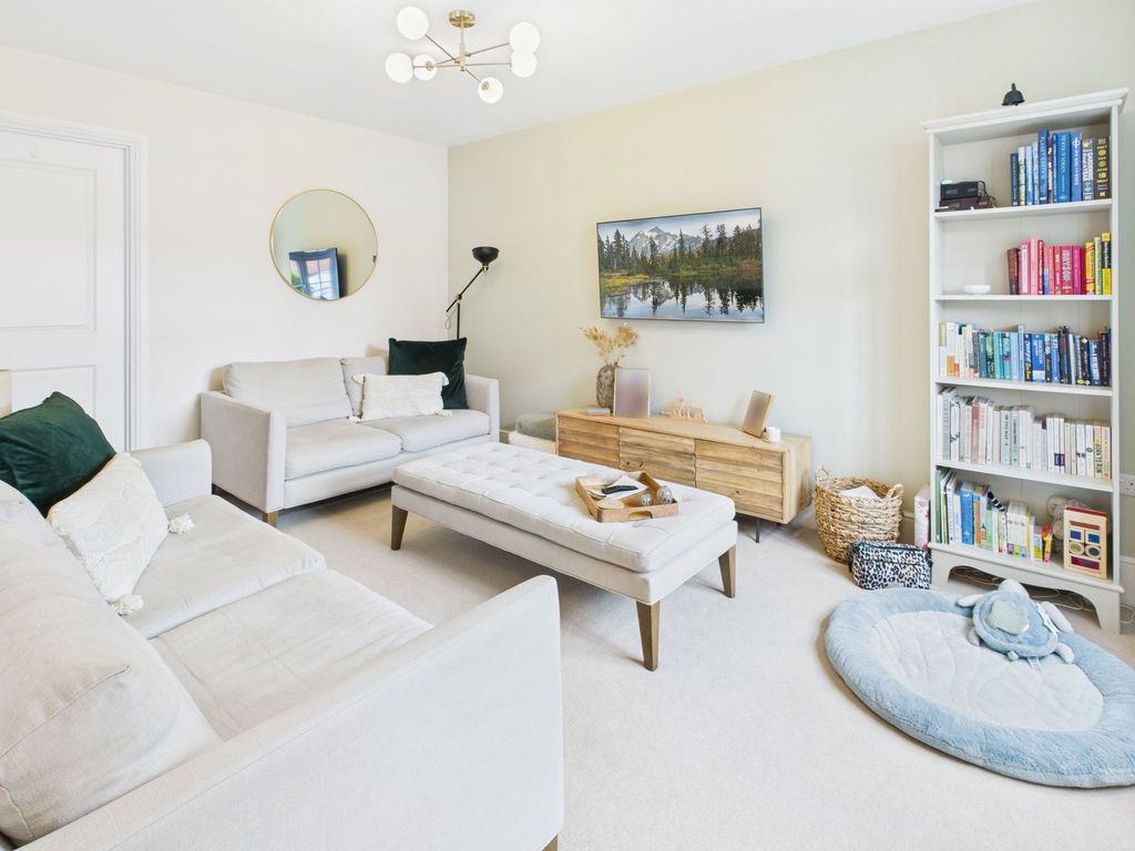 Property photo 3 of 23