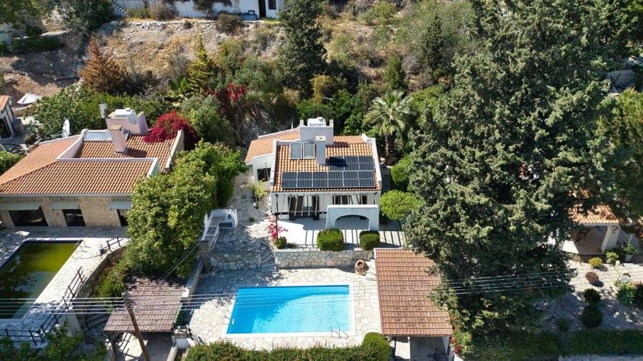 Property photo 2 of 9