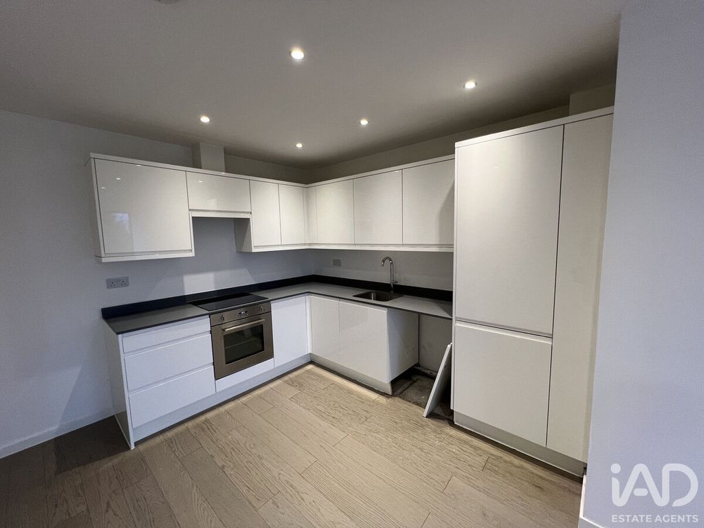 Property photo 3 of 13