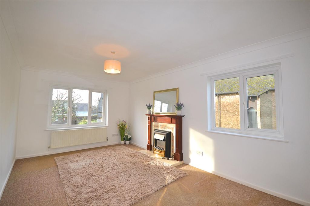 Property photo 2 of 8 8.Png