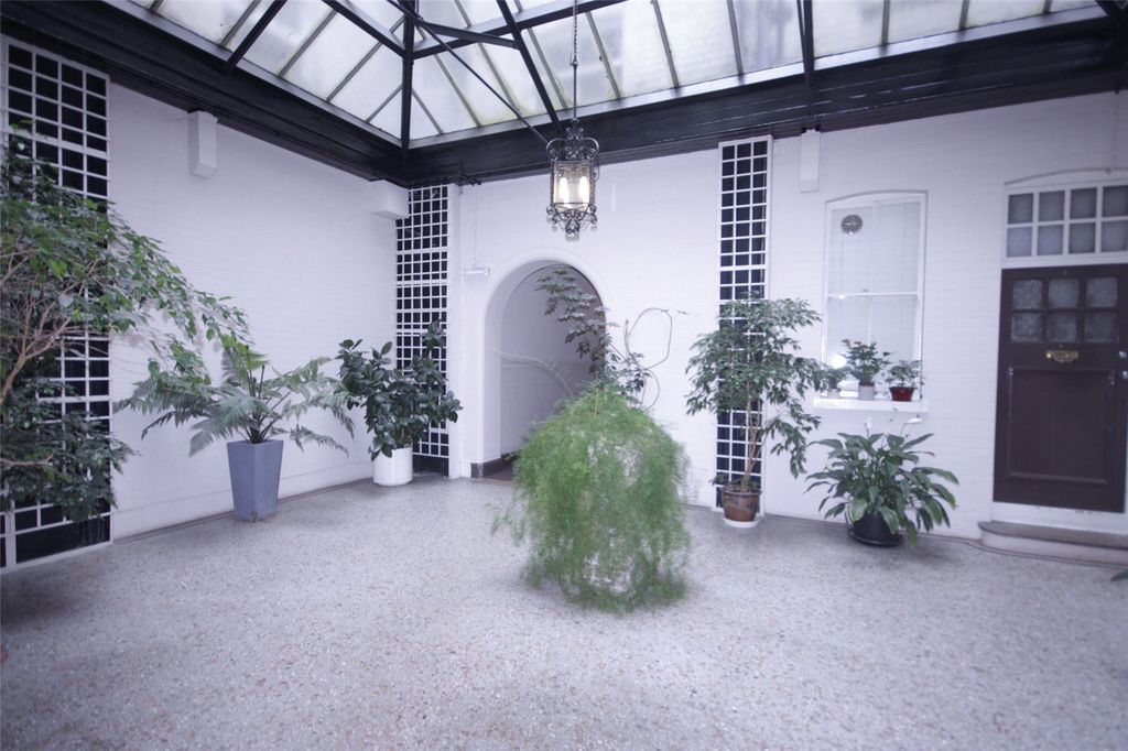 Property photo 2 of 8 Picture No. 07