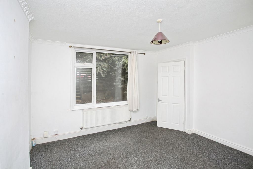 Property photo 2 of 12 Pbox-Img.Jpg