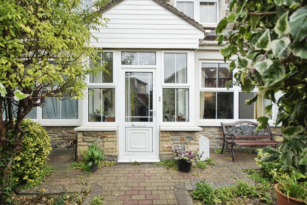 Property photo 1 of 17 Photo