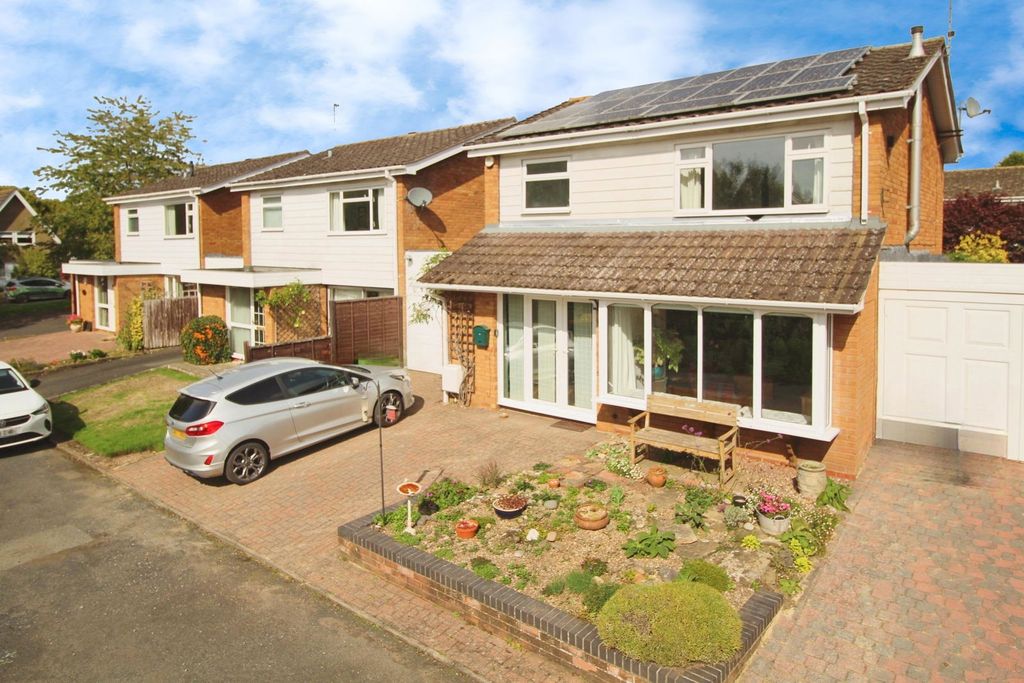 Property photo 1 of 34