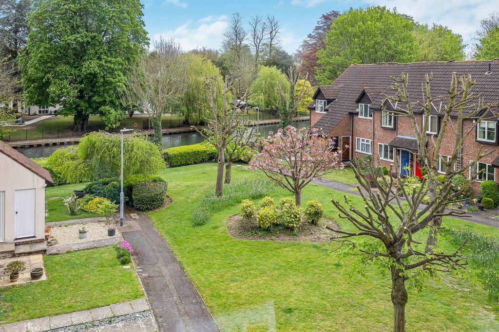 Property photo 3 of 15