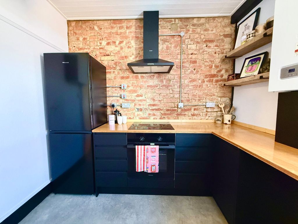 Property photo 3 of 9 Picture 3