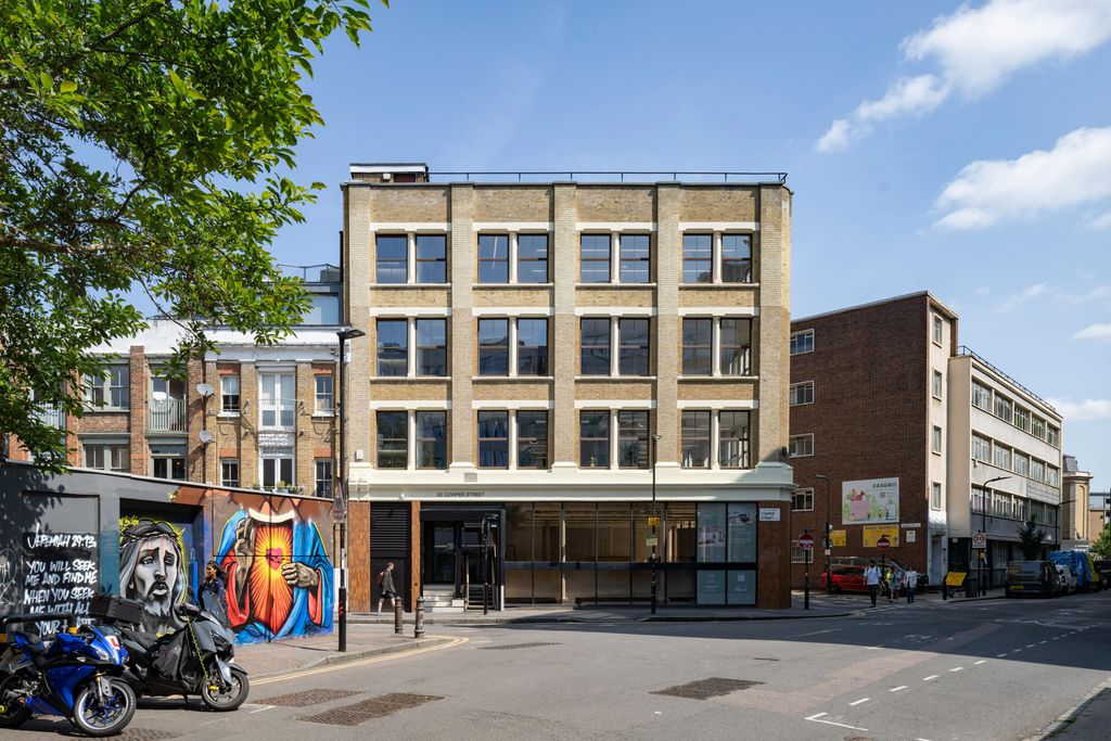 Property photo 2 of 24 External Image