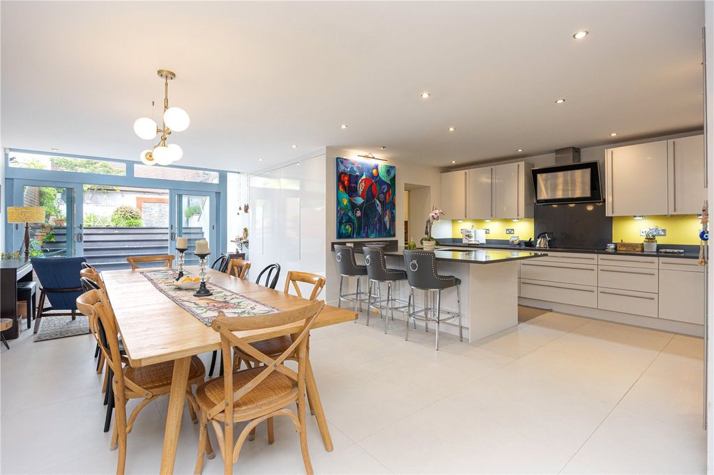 Property photo 3 of 16 Picture No. 26