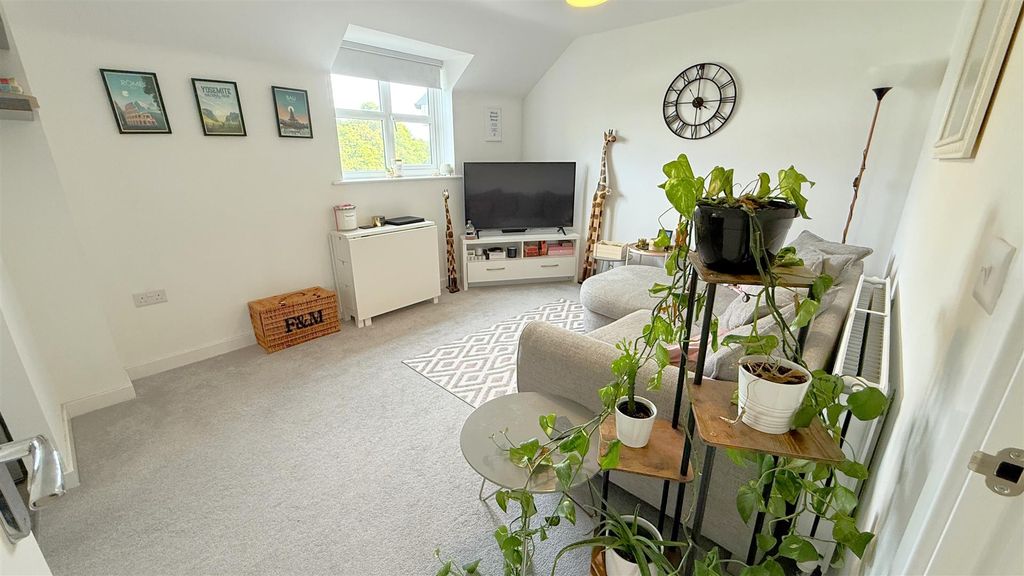 Property photo 3 of 12 Fullsizerender.Jpg