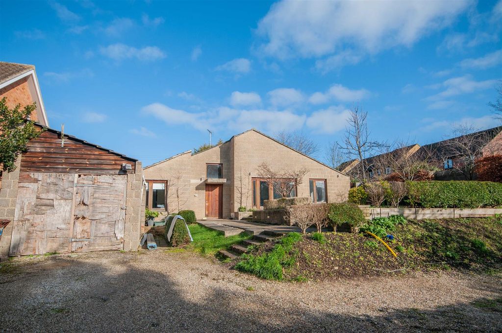Property photo 1 of 25 Rainsfordmf2.Jpg